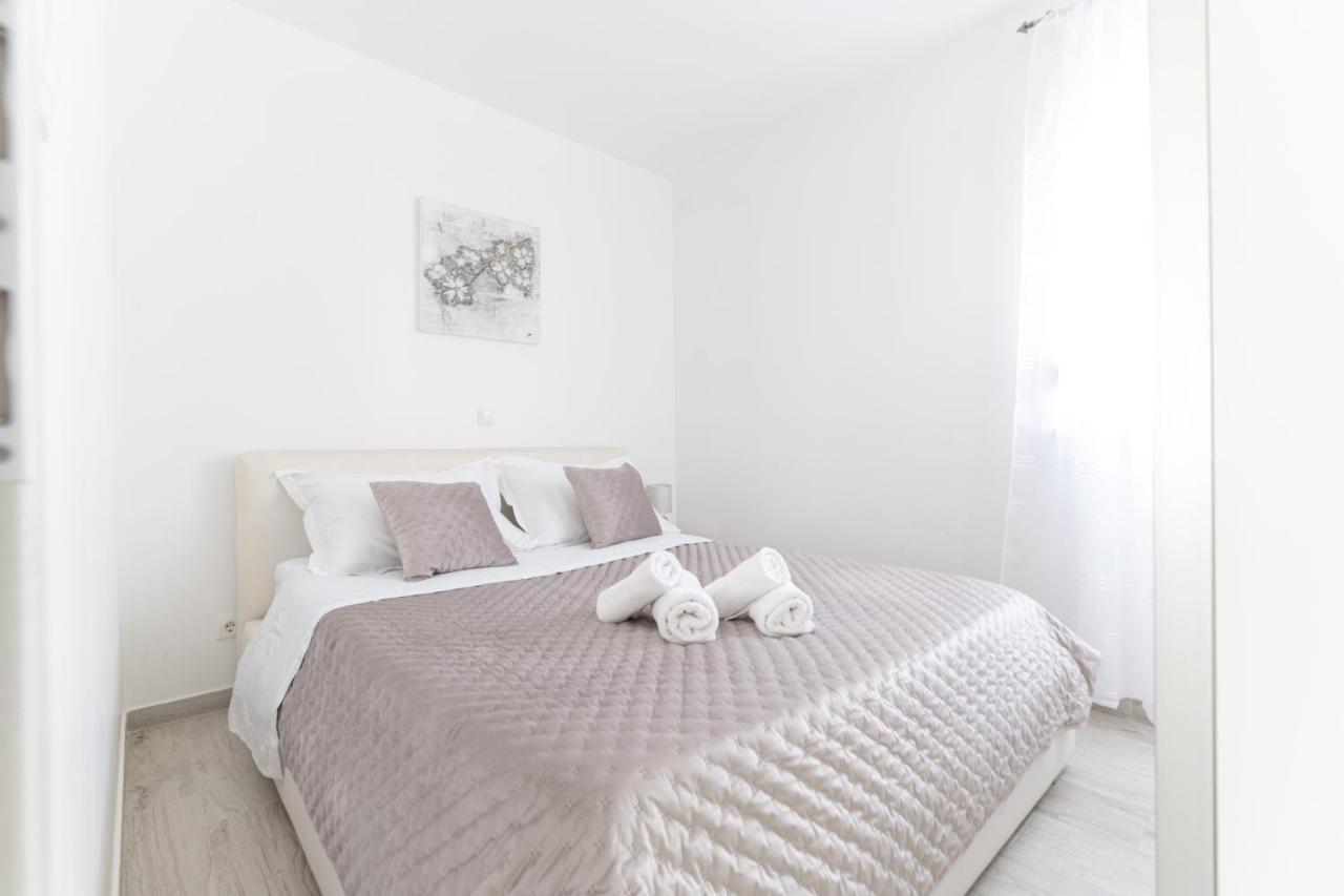 Silver Luxury Apartment Trogir Buitenkant foto