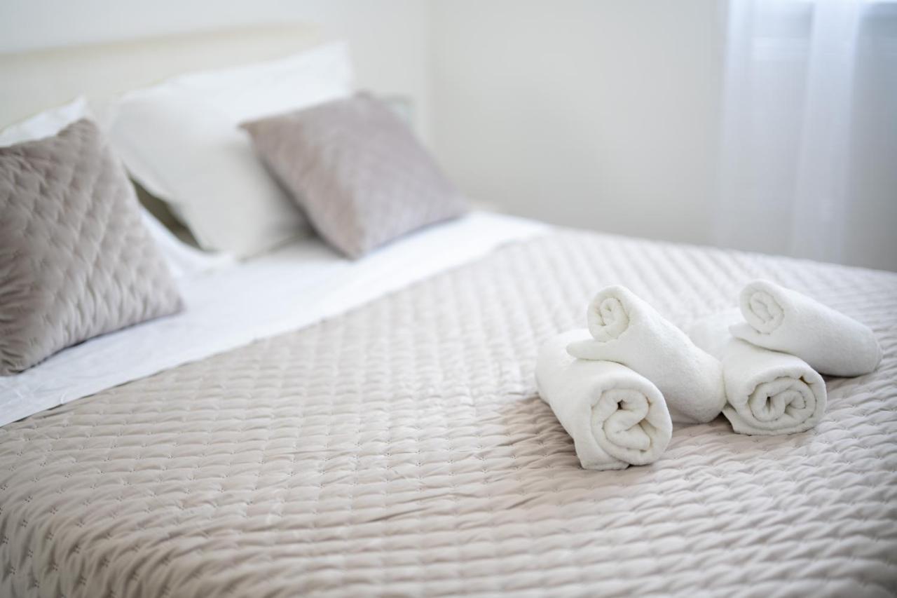 Silver Luxury Apartment Trogir Buitenkant foto