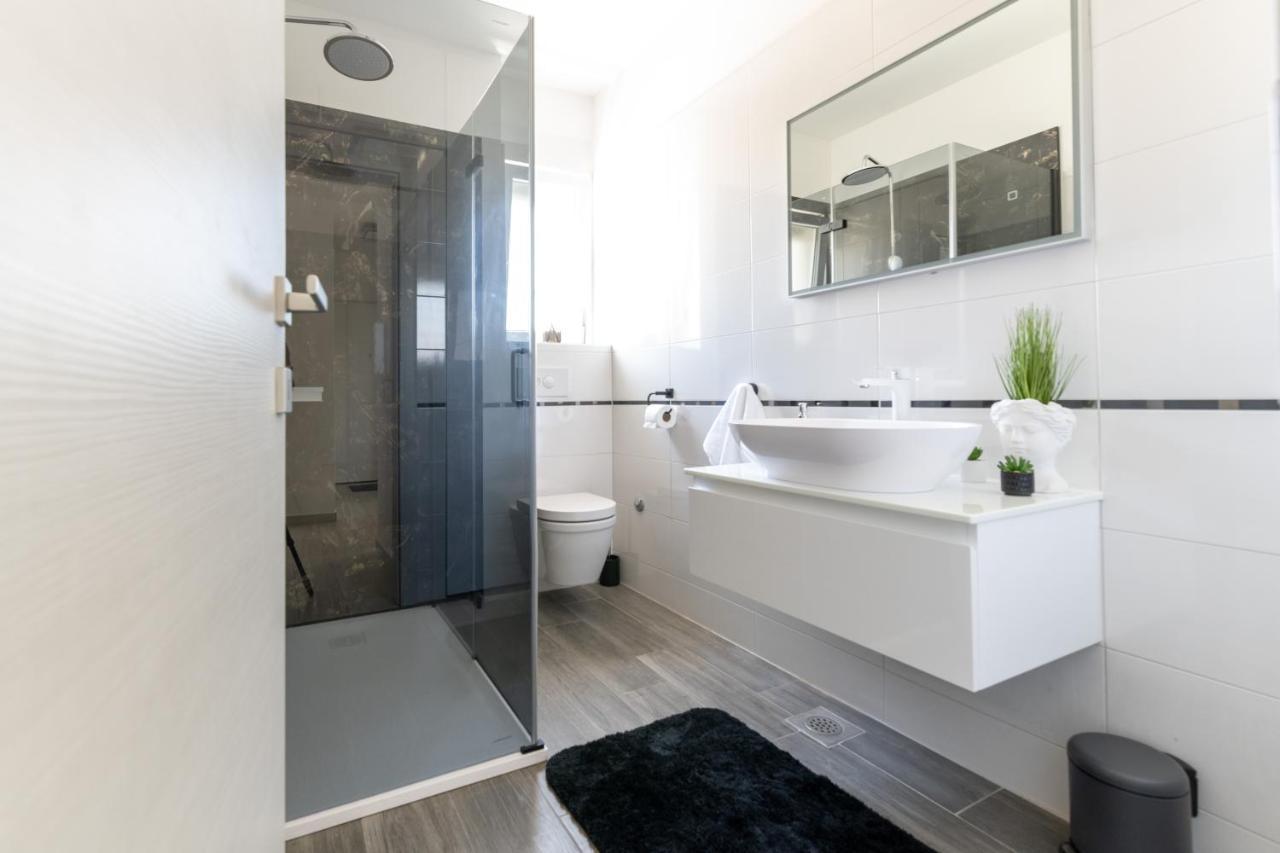 Silver Luxury Apartment Trogir Buitenkant foto